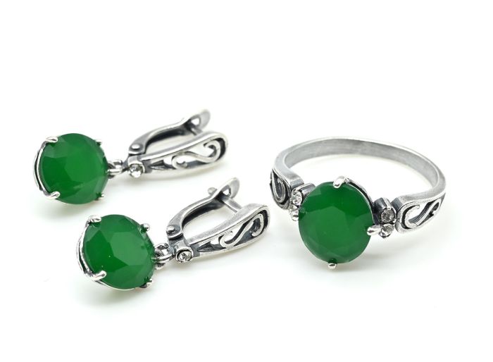 Ring Earrings with Chrysoprase imitation size 20