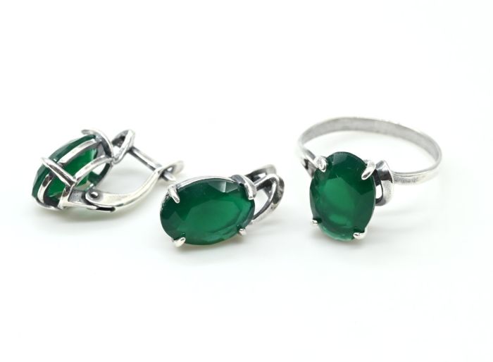 Ring Earrings with Chrysoprase imitation size 20