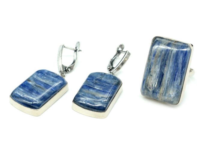 Ring earrings with kyanite, size 17