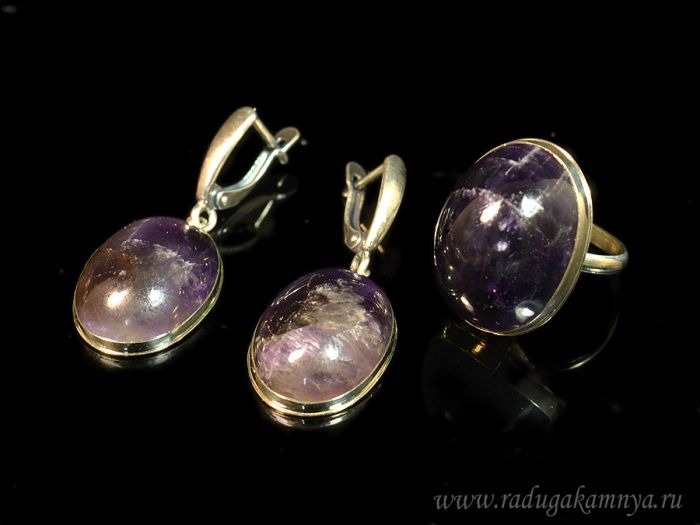 Oval amethyst ring and earrings, size-18