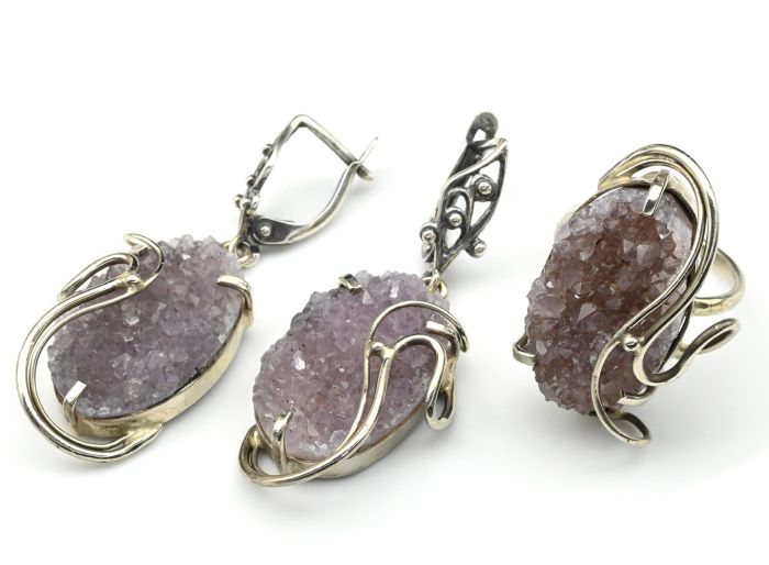 Amethyst ring and earrings, size-18