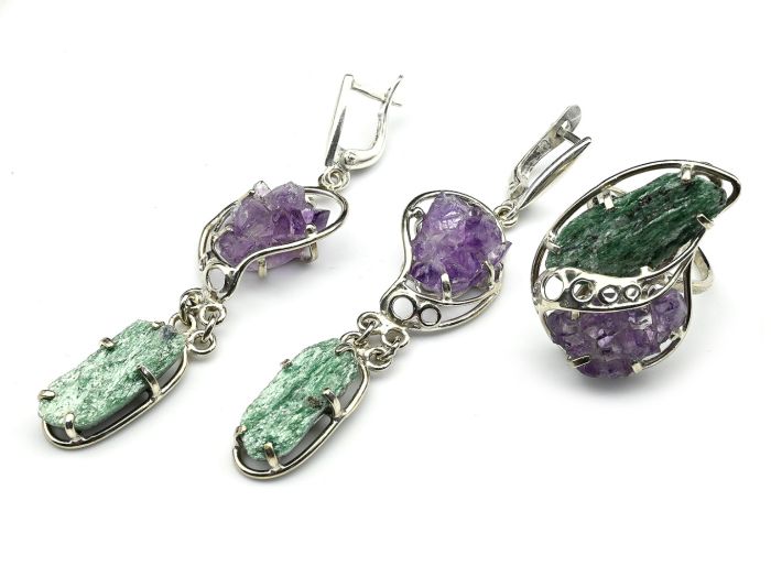 Amethyst and fuchsite ring and earrings, size-18