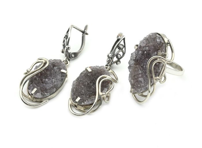 Brush Amethyst Ring and Earrings, size-18