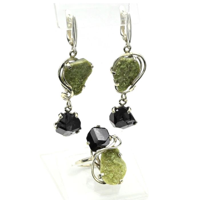 Vesuvianum and melanite ring and earrings, size-18.5