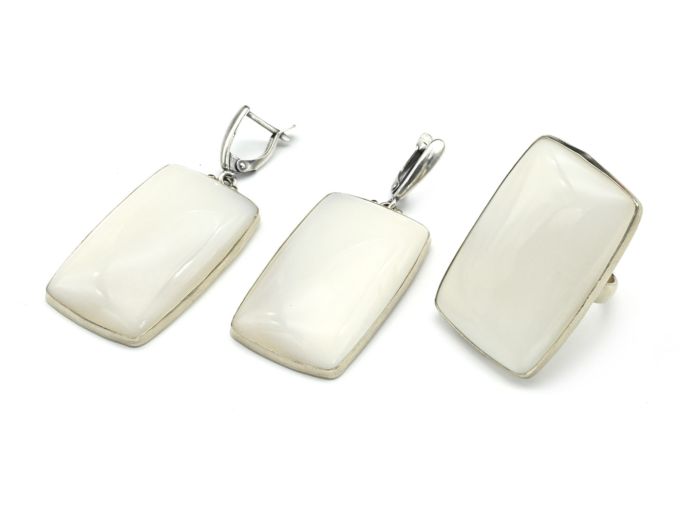 Kakholong " Rectangle" ring and earrings, size-18