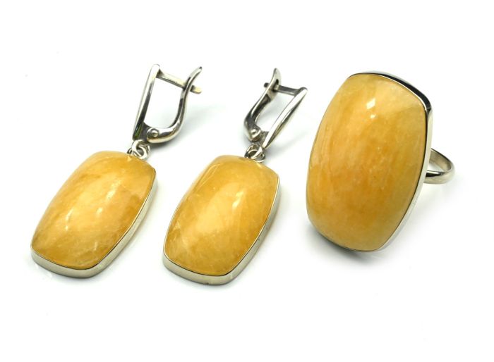 Calcite ring and earrings, size-18