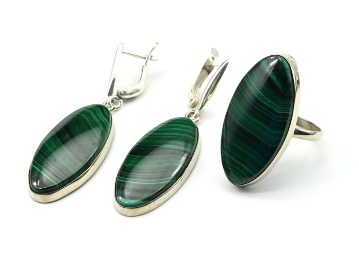 Malachite ring and earrings, size-18