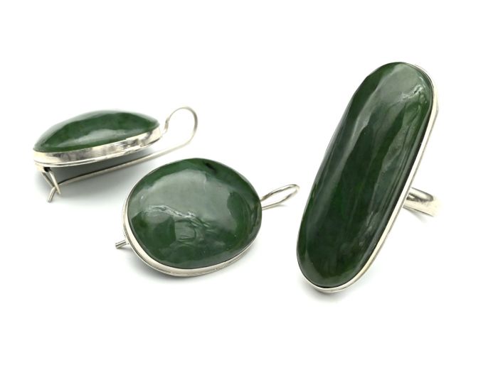 Ring and earrings jade "Oval", size-18.5