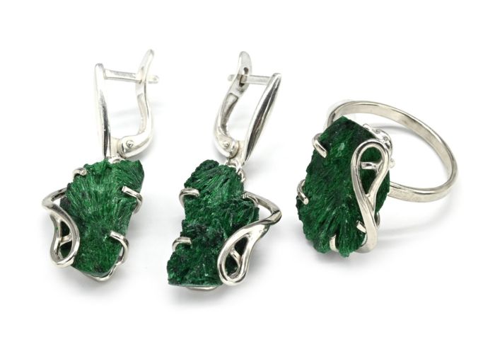 Corduroy malachite ring and earrings, size-18