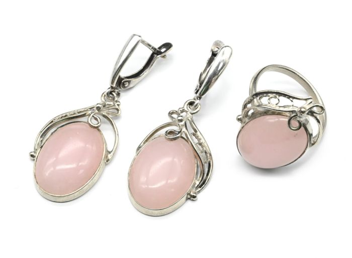 Rose quartz ring and earrings, size-18