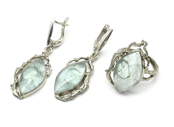 Aquamarine ring and earrings, size-18