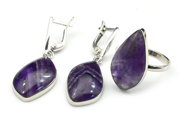 Amethyst Chevron ring and earrings, size-17