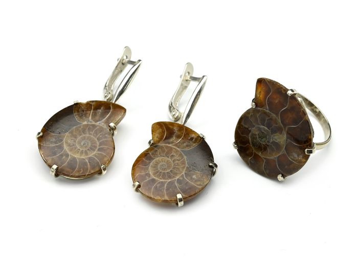 Ammonite ring and earrings, size-18