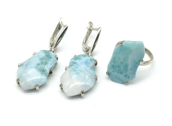 Ring and earrings with larimar, size-18