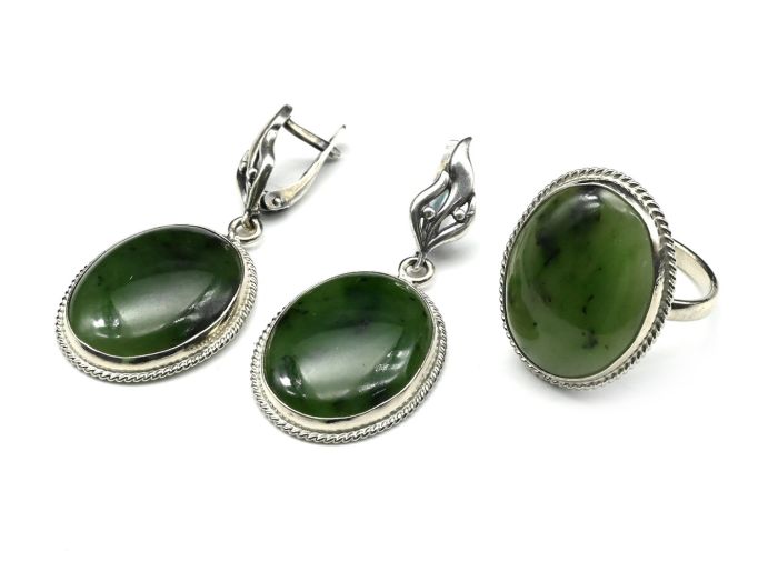 Ring and earrings with jade, size-17.5