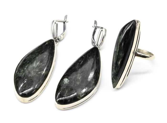 Ring and earrings with actinolite " Grace ", size-18