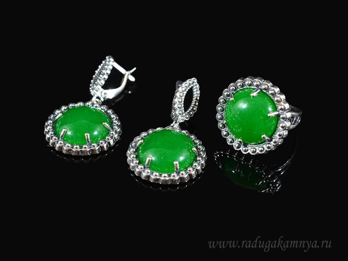 Ring Earrings with quartz (imitation chrysoprase) size 17