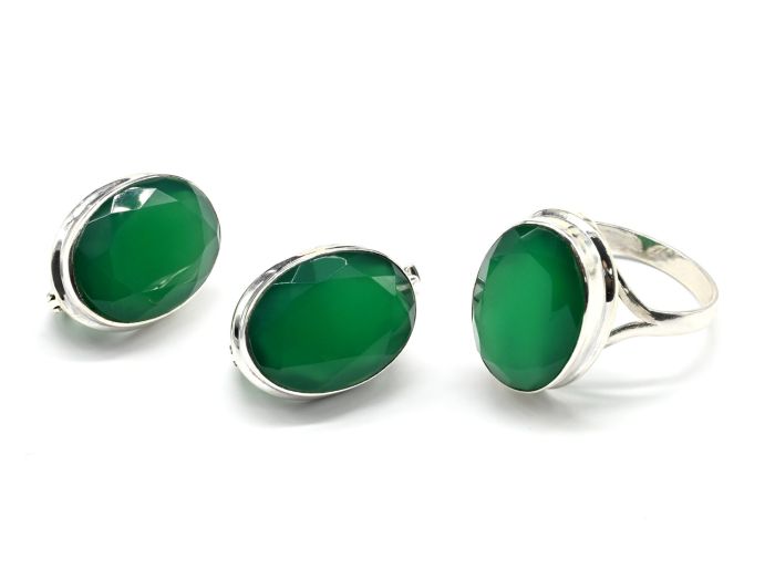 Ring and Earrings with chrysoprase 15*19mm, size 19, 13g