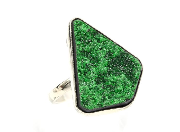 Ring and earrings with uvarovite, size-17