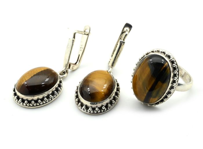 Ring and Earrings with tiger's eye 15*19mm, size 18, 17.5gr.