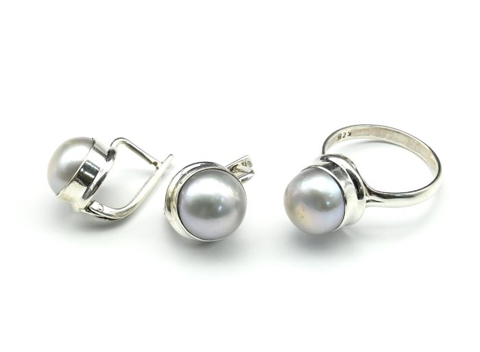 Ring and Earrings with grey pearl circle 11mm, size 19, 8.2g