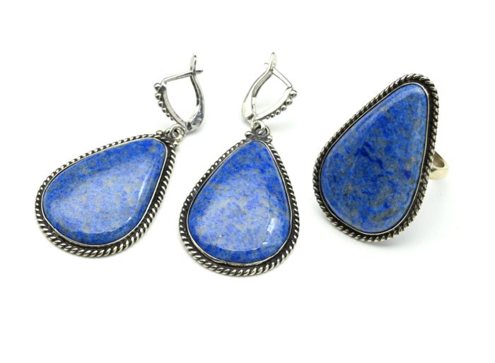 Lapis lazuli ring and earrings, size-19