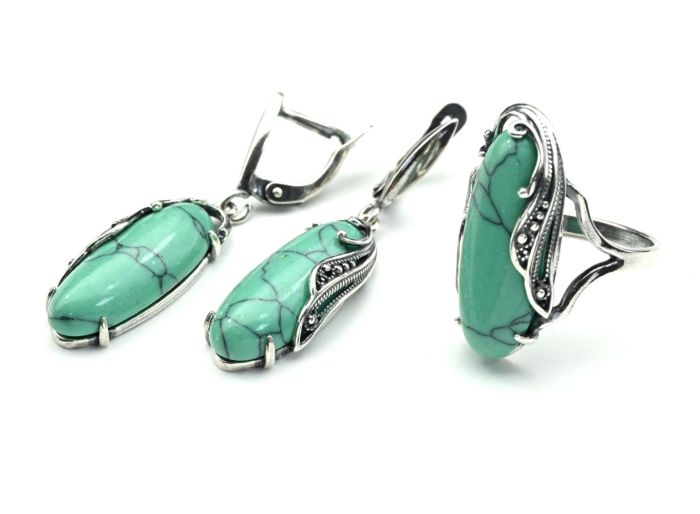 Ring Earrings with turquoise (imitation) size 18.