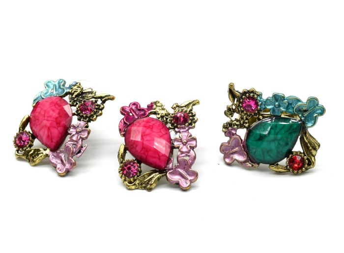 Ring Earrings with Murano glass color pink.