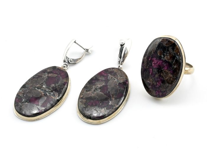 Eudialyte Oval ring and earrings, size-19